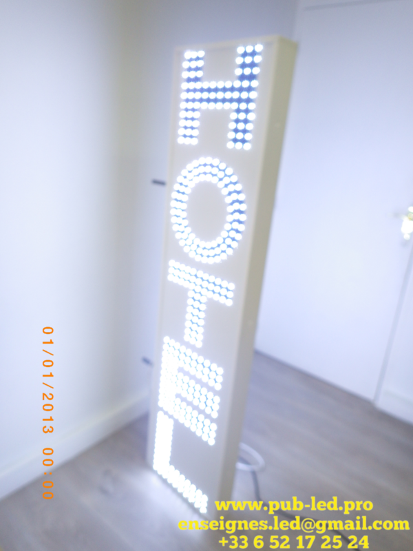 ENSEIGNE LUMINEUSE LED LETTRES BOITIERS 3D “HOTEL” EXTERNE 40cm DE HAUTEUR, TRANSFO 400W INCLUS - Image 3