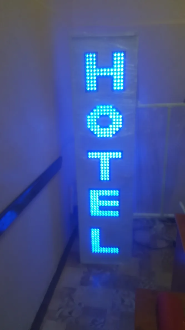 ENSEIGNE LUMINEUSE LED LETTRES BOITIERS 3D “HOTEL” EXTERNE 40cm DE HAUTEUR, TRANSFO 400W INCLUS - Image 4